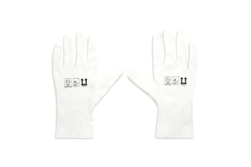 Sole-Speaker-Product-Card-Gloves-01_w1000